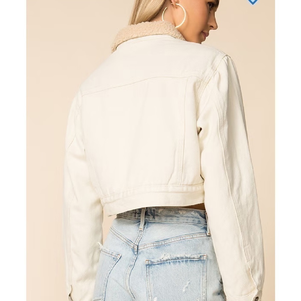 Superdown Madena Cropped Sherpa Jacket - Picture 10 of 10